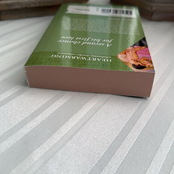 Harlequin Heartwarming Book - His Best Friend's Wife - Picture 5 of 6